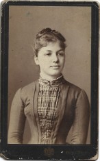 M1240N Fotografie studio Sz&ouml;ll&ouml;sy, București