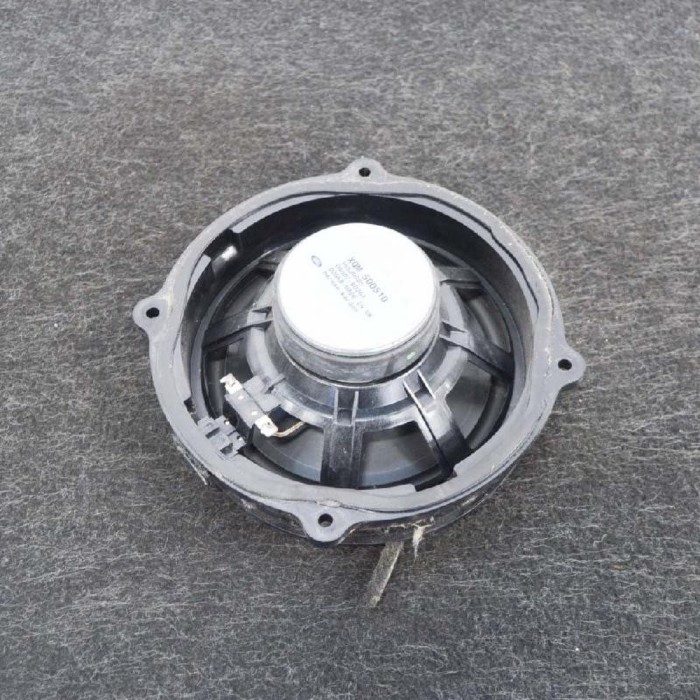 Difuzor ușă dreapta spate LAND ROVER RANGE ROVER III L322 2009 OEM: XQM500510 3503587