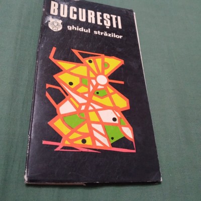GHIDUL STRAZILOR IN BUCURESTI foto
