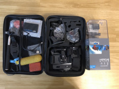 GoPro Hero 4 Silver + geanta cu accesorii foto