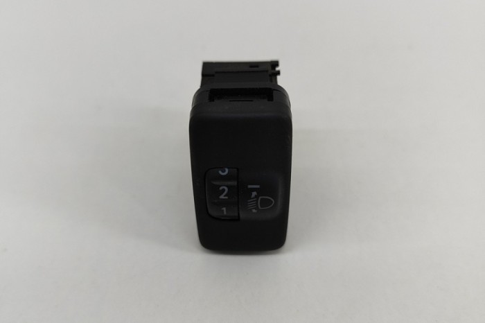 Comutator de reglare &icirc;nălțime faruri TOYOTA HILUX VII Pick-up _N1_, _N2_, _N3_ 2012 OEM: 134166,84152-0K010 21743426