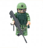 Figurina soldat cu accesorii incluse, Plastic,9 cm