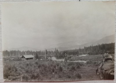 Excursionisti in Carpatii Orientali, zona Bicaz// Foto Tr. Zaharie 1926 foto