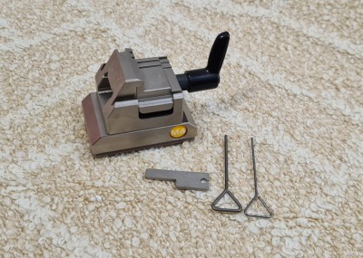 Adaptor M4 pentru masina taiat chei Xhorse Condor Dolphin XP005 sau XC-MINI foto