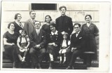P2851N Fotografie de grup, cu preot, 1933, Rom&acirc;nia