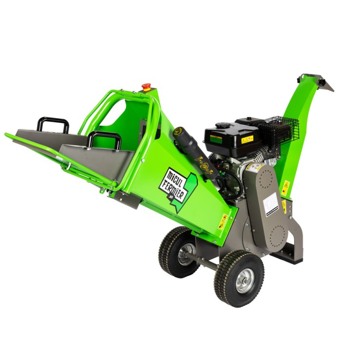 Tocator de crengi Micul Fermier, motor benzina 7 CP, 100 mm diametru maxim de taiere, pentru rumegus FarmGarden AgroTrade