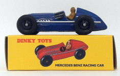 Macheta Mercedes Benz Racing Car - Dinky Toys foto