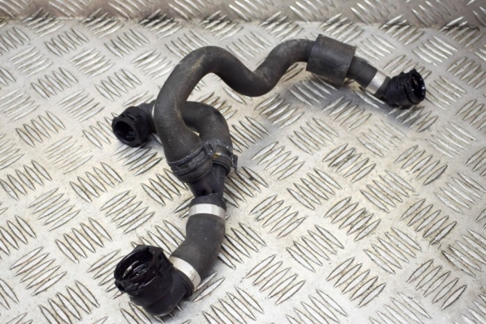 Furtun de lichid de răcire MERCEDES-BENZ GLC C253 2017 OEM: A2135016982 13999358