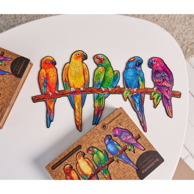 UNIDRAGON Puzzle din lemn 620 piese Playful Parrots Royal size 72x40cm foto