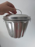 Forma de budinca, de aluminiu, vitage, Dr. Oetker, Made in Germany, Reianlu-Eloxiert, cu capac cu cleme, 15cm inaltime