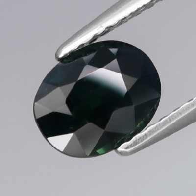 ~ ~ SAFIR NATURAL NETRATAT verde-albastru 1,38 ct. Certificat de Autenticitate ! foto