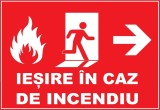 Placuta pentru iesire in caz de incendiu cu sageata in dreapta