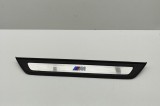 Ornament prag dreapta față BMW 5 G30 2019 OEM: 8061056 31292617