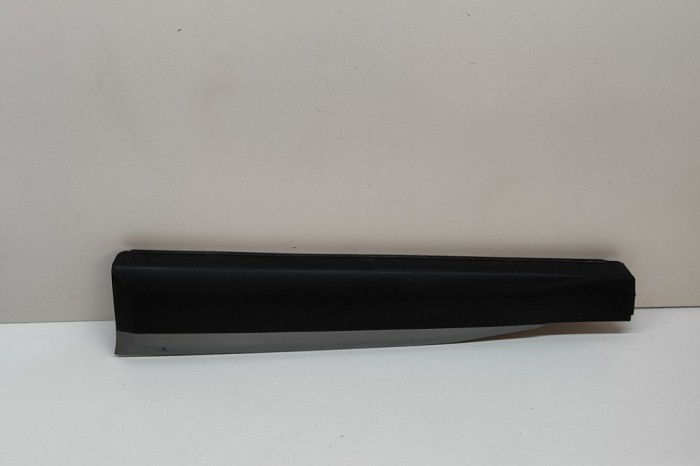 Bandou inferior ușă st&acirc;nga față PEUGEOT 2008 II 2023 OEM: 9837637180 30421500