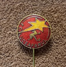 Insigna fotbal - FC &quot;LUCEAFARUL&quot; BUCURESTI (varianta 2)