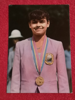 Foto gimnastica-tip carte postala - gimnasta SIMONA PAUCA (JO 1984) foto