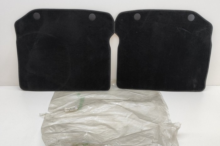 Set covorașe VW GOLF III 1H1 1991 OEM: 1J0061224E | 24287013