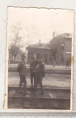 bnk foto - Militari in gara Cernavoda - anii `40 foto