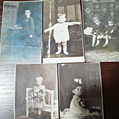 Fotografii tip carte postala, copii in perioada interbelica, set de 5, necirculate