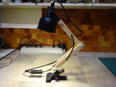 Mini lampa de birou articulata /led foto
