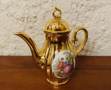 CAFETIERA MICA, DIN PORTELAN FIN H19,5CM
