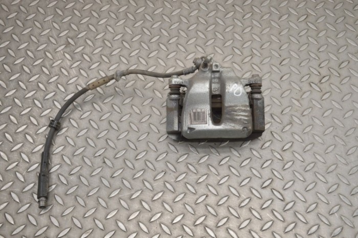 Etrier de fr&acirc;nă dreapta față OPEL MOKKA 2022 OEM: 77FTP12127819 18105342