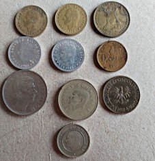 Lot 10 monede straine și romanesti circulate conform foto L6 100 lei 1943 Romania 1000 lire 1993 Turcia 5 zloti 1984 Polonia 25 kusuș 2009 Turcia