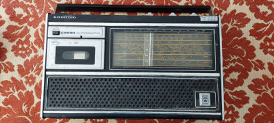 RADIOCASETOFON GRUNDIG C 6000 AUTOMATIC , NU FUNCTIONEAZA . foto