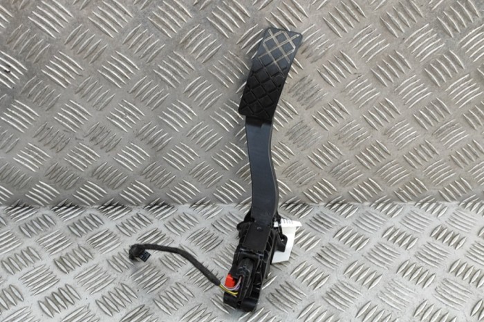 Pedala de accelerație VW CADDY V SBB, SBJ 2023 OEM: 5Q1723503L,6PV010621-83 30812684