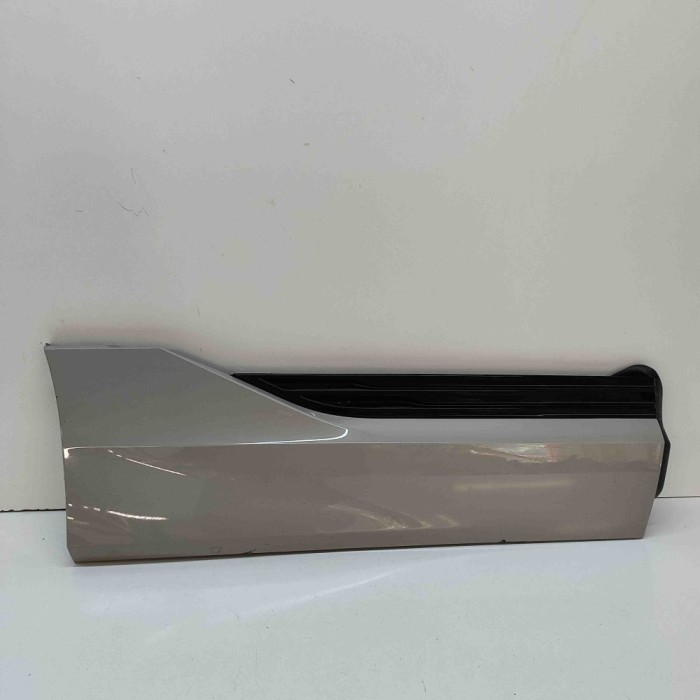 Bandou inferior ușă dreapta spate AUDI E-TRON GEN 2020 OEM: 4KE853060A