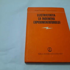 Electricitatea la indemana experimentatorului-V.Tutovan,V.Scutaru P12