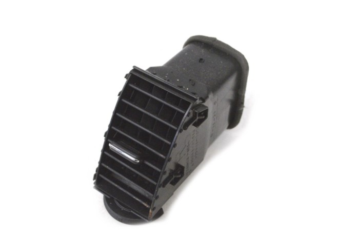 Gura de ventilație planșa de bord TOYOTA PRIUS Hatchback _W2_ 2007 OEM: 55061-47010,455641-7020 15493904