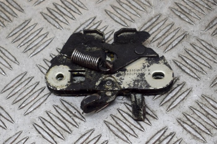 &Icirc;ncuietoare capota RENAULT KANGOO KC0/1_ 2004 OEM: 8200247950 14350331