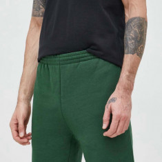 Lacoste pantaloni scurti barbati, culoarea verde