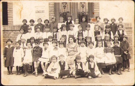 P621 Elevi rom&acirc;ni, Cluj, 1929