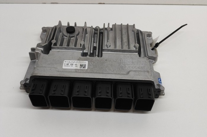 Unitate de control motor BMW 3 G20, G28 2024 OEM: 5A8F928,0261S108CF,4740006595 28340119