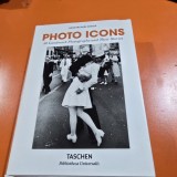 Photo Icons. 50 landmark photographs and their stories - Hans Michael Koetzle