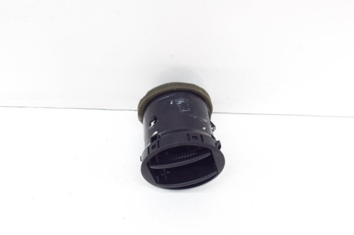 Gura de ventilație planșa de bord MAZDA 6 Hatchback GH 2010 OEM: GS1D64730 14260881