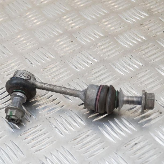 Bieleta stabilizatoare dreapta spate BMW X5 F15, F85 2015 OEM: 013339715 2345982