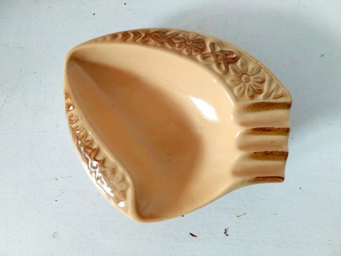 Scrumiera ceramica romaneasca veche FAIMAR Baia Mare, anii 80, 14x4cm