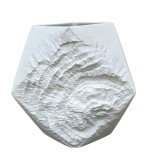 Vaza Vintage Portelan Bisque Kaiser Germania Anii &#039;70, Design Modernist, Model Relief Fosile, 20.5 cm