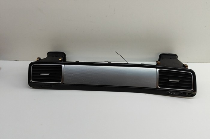 nerasta VW TOUAREG 7P5 2015 OEM: 7P2857221 30371003