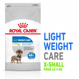 Cumpara ieftin Royal Canin XSmall Light Weight Care Adult hrana uscata caine, limitarea greutatii, 500 g