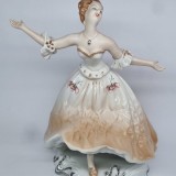 Balerina portelan romanesc, vechi , vintage - Varianta mare