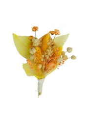 Cocarda flori pentru piept, din Flori Naturale Uscate - Eleganta si Rafinament pentru Evenimentele
