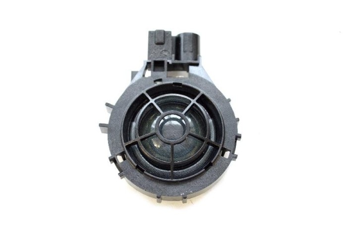 Difuzor ușă st&acirc;nga față AUDI A3 Cabrio 8V7, 8VE 2015 OEM: 8V0035399C 10697612