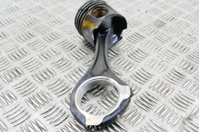 Piston MERCEDES-BENZ VITO Minibus / passenger W639 2012 OEM: A6420304120,A6420302018 17022357 foto