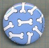 Y 1206 INSIGNA - CARICATURA FRANCEZA UMORISTICA -PENTRU COLECTIONARI