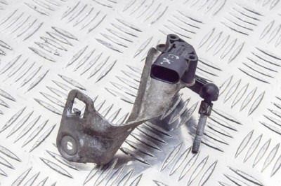 Senzor de nivel &amp;icirc;nălțime st&amp;acirc;nga spate TESLA MODEL S 2014 OEM: 1027971-00-A,6006523-00-B | 11539021 foto