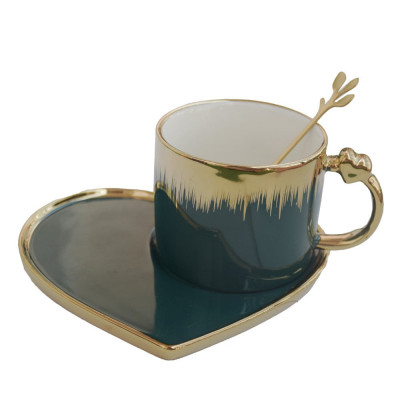 Cana ceramica cu farfurie in forma de inima si lingurita Pufo Desire pentru cafea sau ceai, 180 ml, verde foto